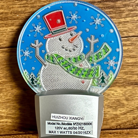 North Pole Trading Co.~ Plug In~Twinkling Night • Snowman • New W/Video - Picture 2 of 12